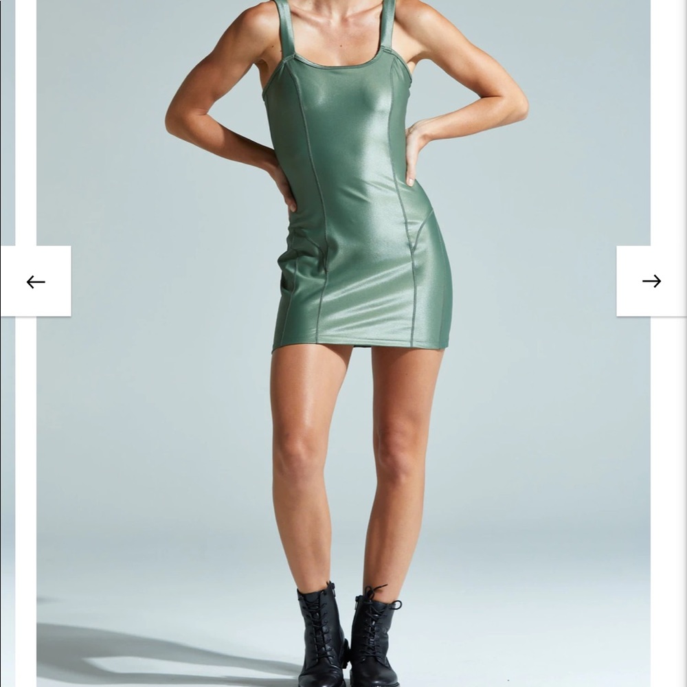 Noli yoga Liquid dress in black